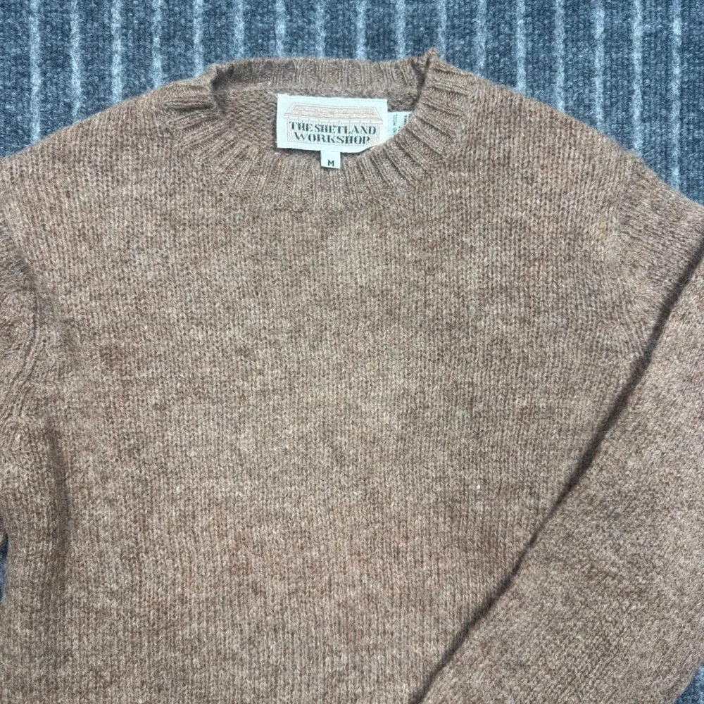 The Shetland Workshop Crewneck Sweater MEDIUM Brown 100% Wool Pullover (2227)